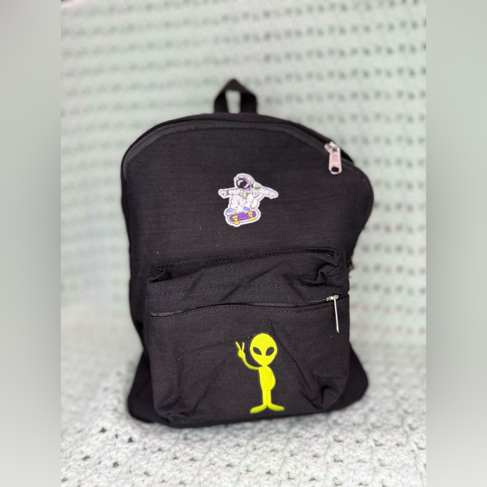 Mini Black Backpack: Alien